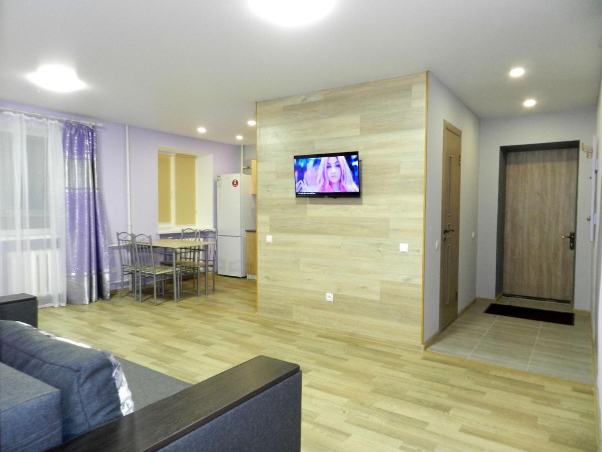 3-Room Apartment Near Inturist On Sobornyi Avenue 156, By Grandhome Zaporizhia 외부 사진